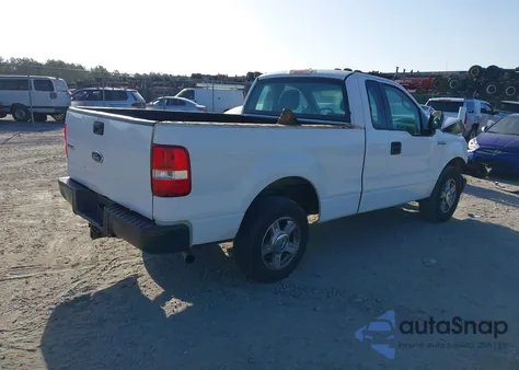 2005 Ford F-150 Stx/Xl/Xlt z USA, uszkodzony, nr VIN 1FTRF12215NA47106